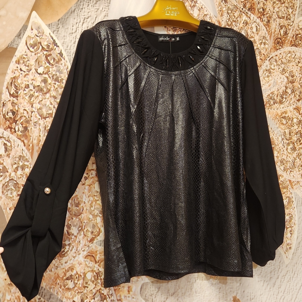 Modelia Black Women's black embellished snake dressy blouse/Top/tunic XL-XXL new